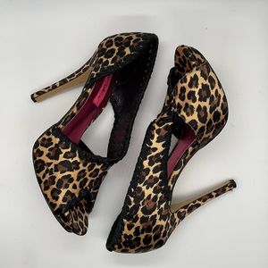 Betsey Johnson Leopard print heels